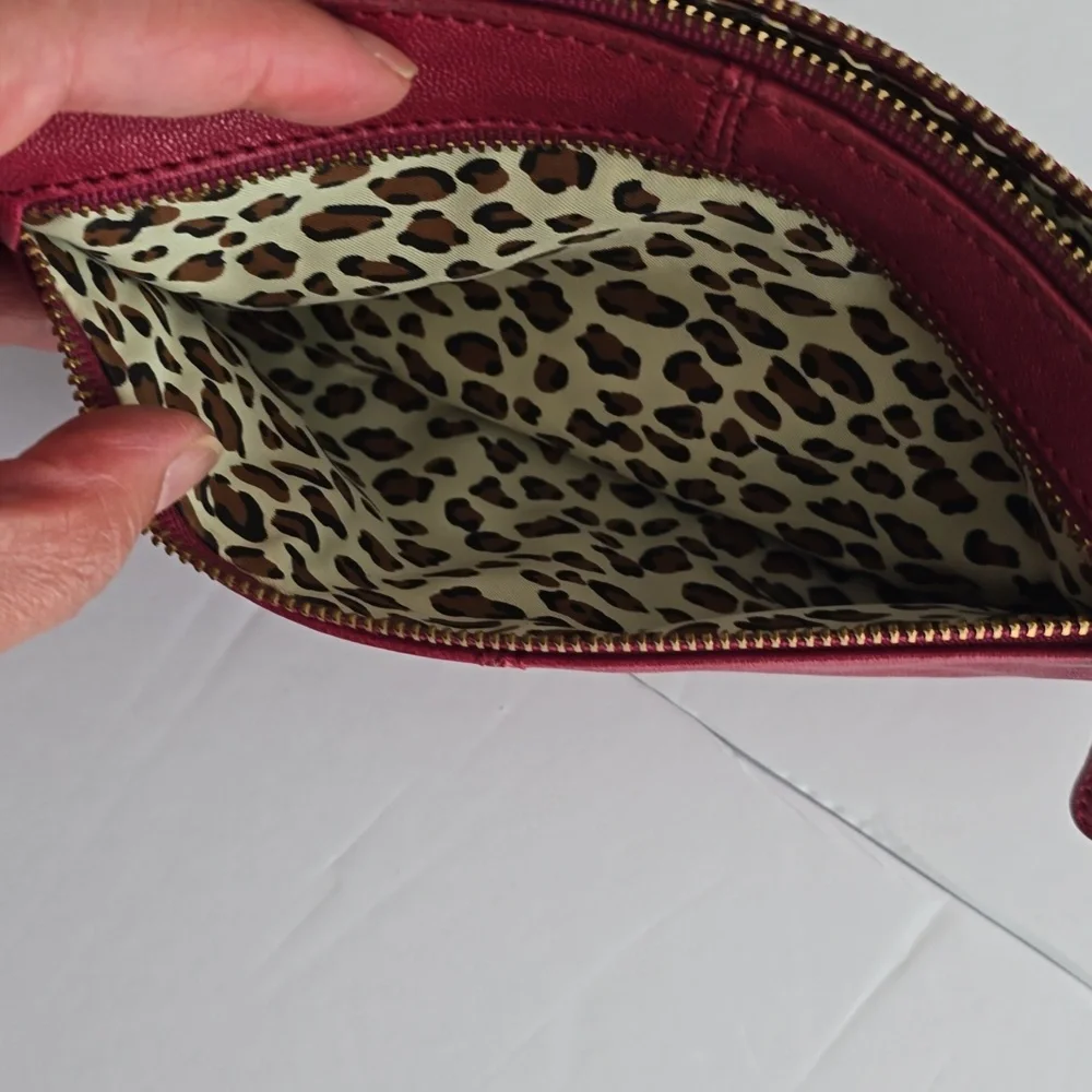 Vintage Sorial New York  Wristlet Wallet Red